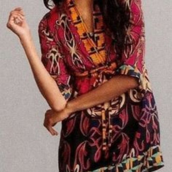 CAbi Tops - CAbi Chelsea Erte 100% Silk Tunic Size S